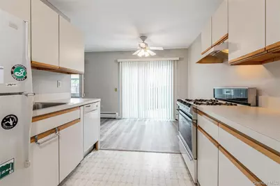 460 Old Town Road #1 F, Port Jefferson Station, NY 11776 - Photo 11