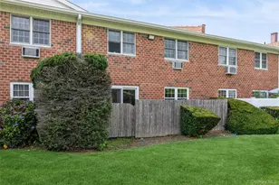 460 Old Town Rd, Port Jefferson Station, NY 11776 - Photo 21