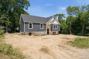 133B Shinnecock Ave, Mastic, NY 11950 - Photo 5