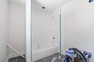 133B Shinnecock Ave, Mastic, NY 11950 - Photo 19