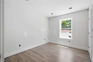 133B Shinnecock Ave, Mastic, NY 11950 - Photo 13