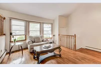 10 Brian Drive, East Islip, NY 11730 - Photo 5