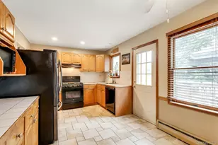 10 Brian Dr, East Islip, NY 11730 - Photo 11