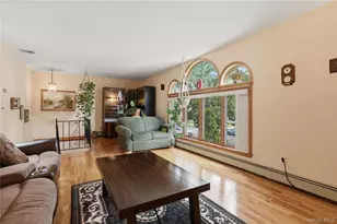 122 Irving Ave, Floral Park, NY 11001 - Photo 17