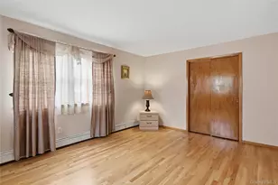 122 Irving Ave, Floral Park, NY 11001 - Photo 13