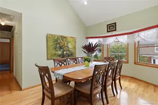 122 Irving Ave, Floral Park, NY 11001 - Photo 19