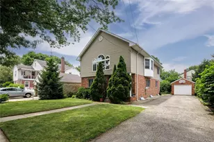 122 Irving Ave, Floral Park, NY 11001 - Photo 1