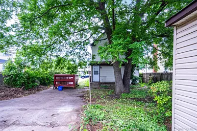 338 California Avenue, Uniondale, NY 11553 - Photo 7