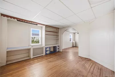 338 California Avenue, Uniondale, NY 11553 - Photo 11