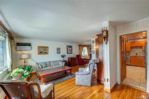 1 Marlboro Ave, Massapequa, NY 11758 - Photo 5