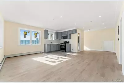 2563 125th Street, Flushing, NY 11354 - Photo 3