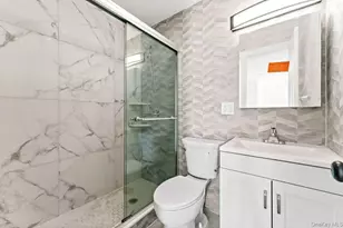 25-63 125th St, Flushing, NY 11354 - Photo 9