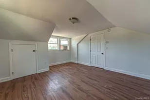 35 Oakland Ave, Port Jefferson, NY 11776 - Photo 13