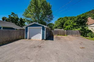35 Oakland Ave, Port Jefferson, NY 11776 - Photo 3