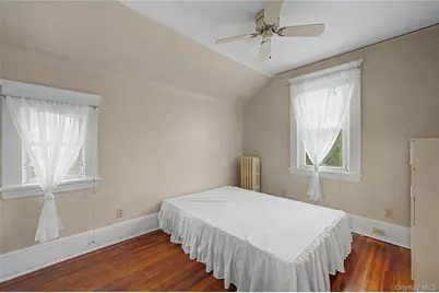 40 Dewey Avenue, New Rochelle, NY 10801 - Photo 11
