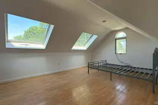 25-11 127th St, Flushing, NY 11354 - Photo 3