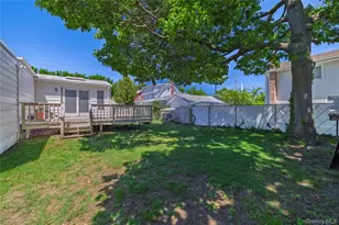 24 W Windsor Pkwy, Oceanside, NY 11572 - Photo 15