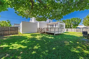 24 W Windsor Pkwy, Oceanside, NY 11572 - Photo 17