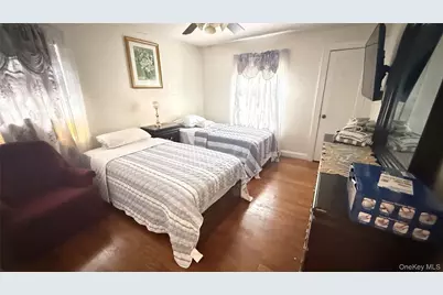 706 Partridge Avenue, West Hempstead, NY 11552 - Photo 21