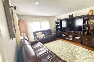 706 Partridge Ave, West Hempstead, NY 11552 - Photo 5