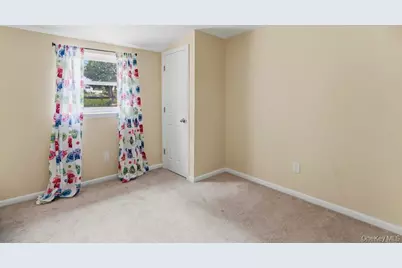 46 Falcon Drive, Hauppauge, NY 11788 - Photo 29