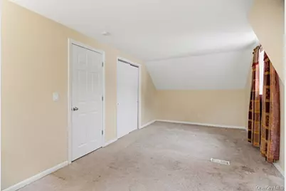 46 Falcon Drive, Hauppauge, NY 11788 - Photo 27