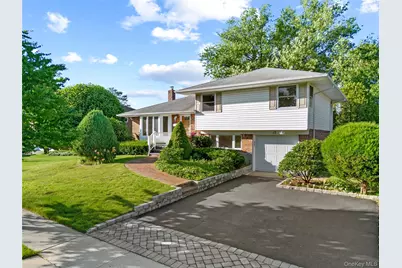 17 Wren Drive, Woodbury, NY 11797 - Photo 1