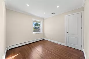 17 Wren Dr, Woodbury, NY 11797 - Photo 11