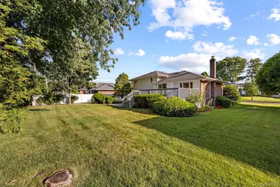 17 Wren Drive, Woodbury, NY 11797 - Photo 21