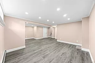 17 Wren Dr, Woodbury, NY 11797 - Photo 15