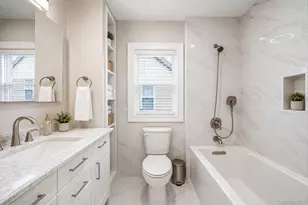 159 Iris Ave, Floral Park, NY 11001 - Photo 19