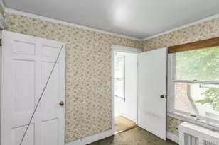 51 Cross St, Locust Valley, NY 11560 - Photo 3