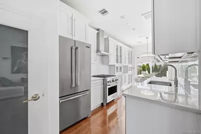 6319 Ocean Avenue S, Arverne, NY 11692 - Photo 3