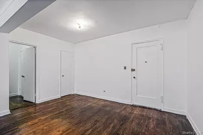 8333 Austin Street #6R, Kew Gardens, NY 14415 - Photo 7
