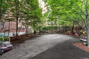 83-33 Austin St, Kew Gardens, NY 14415 - Photo 31