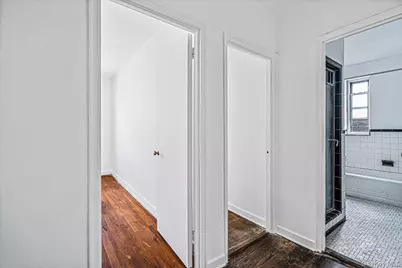 8333 Austin Street #6R, Kew Gardens, NY 14415 - Photo 19