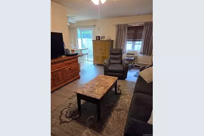 460 Old Town Road #3C, Port Jefferson Station, NY 11776 - Photo 5