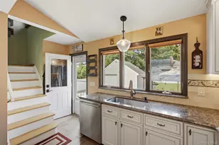 194 Willis Ave., Floral Park, NY 11001 - Photo 13