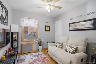 194 Willis Ave., Floral Park, NY 11001 - Photo 7