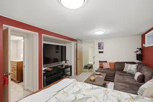 194 Willis Ave., Floral Park, NY 11001 - Photo 19