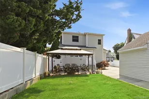 194 Willis Ave., Floral Park, NY 11001 - Photo 23