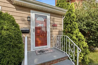 194 Willis Avenue, Floral Park, NY 11001 - Photo 3