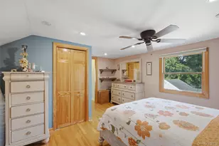 194 Willis Ave., Floral Park, NY 11001 - Photo 15