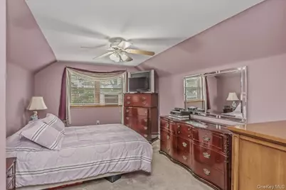 3158 Rawlins Avenue, Bronx, NY 10465 - Photo 21