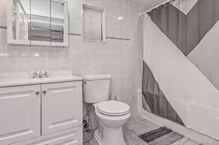 3158 Rawlins Ave, Bronx, NY 10465 - Photo 31