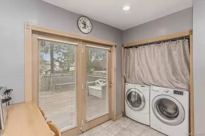 3158 Rawlins Avenue, Bronx, NY 10465 - Photo 15