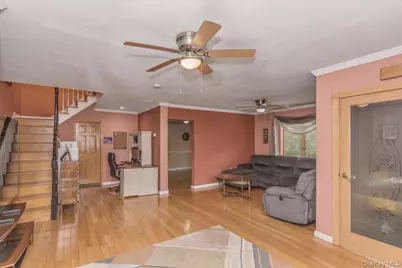 3158 Rawlins Avenue, Bronx, NY 10465 - Photo 7
