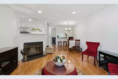 22 Washington Mews #22, Port Chester, NY 10573 - Photo 9