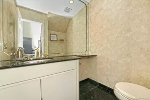 20 Oak St, Saint James, NY 11780 - Photo 23