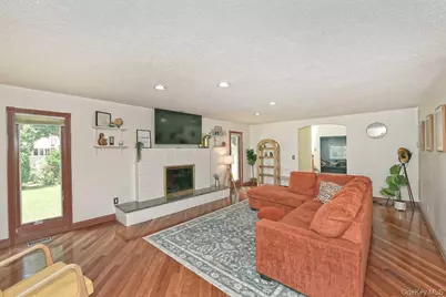 20 Oak Street, Saint James, NY 11780 - Photo 21